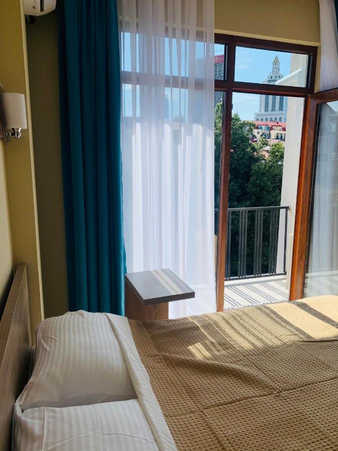 Downtown Batumi Apartment Bagian luar foto